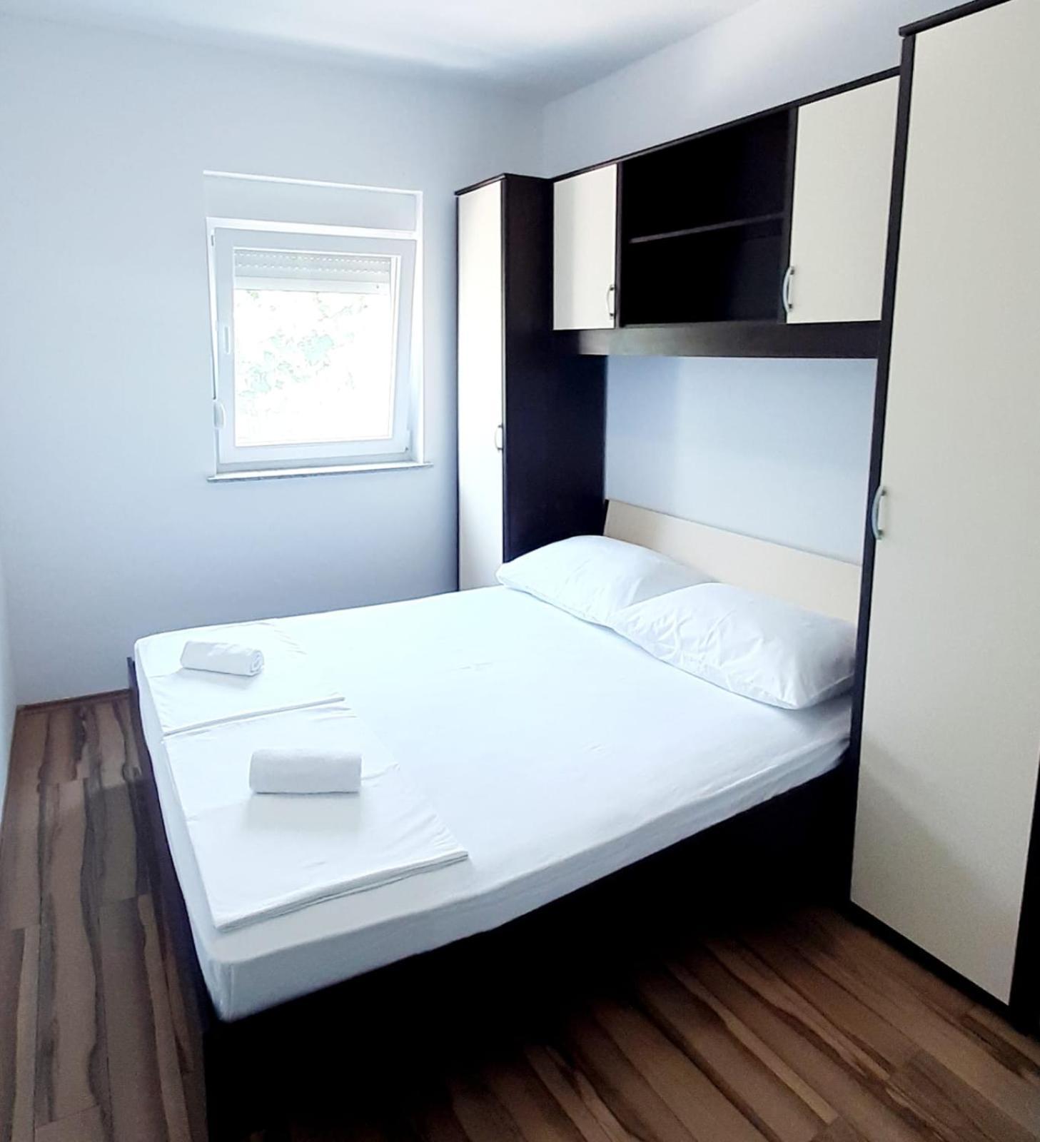 Apartments Maretic Mandre Ruang foto