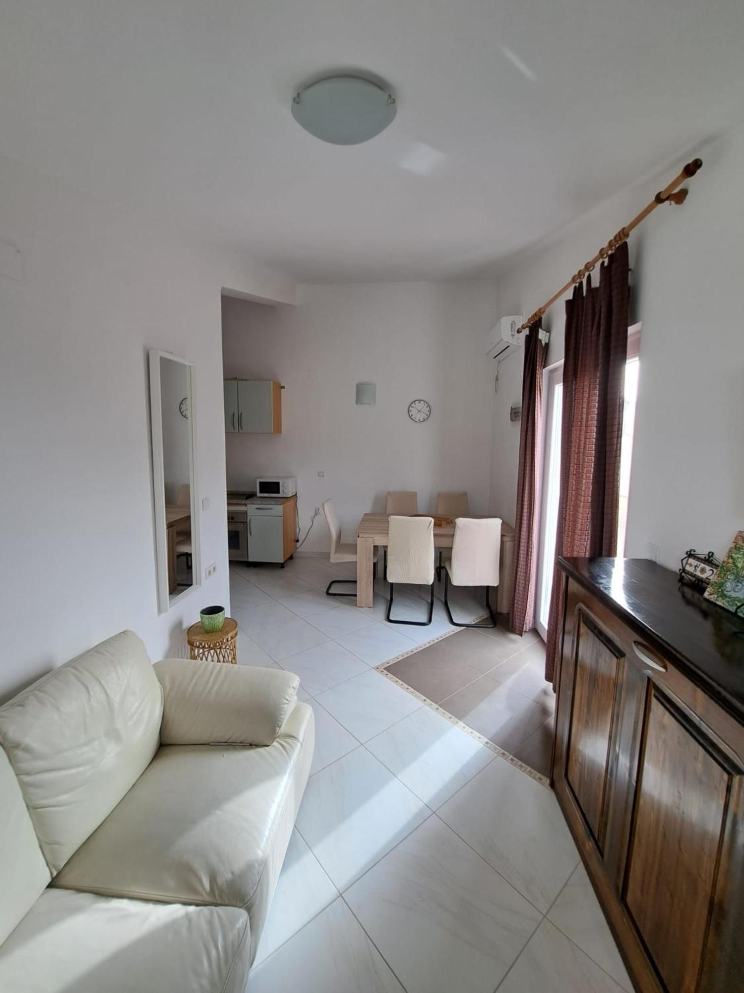 Apartments Maretic Mandre Bagian luar foto